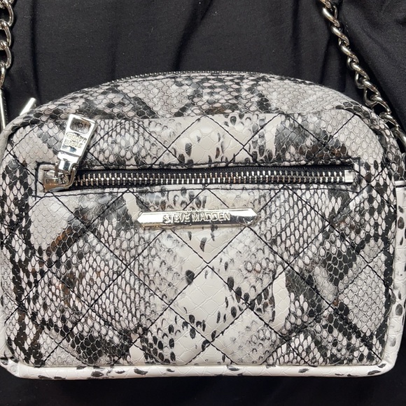 Purse - Picture 2 of 5